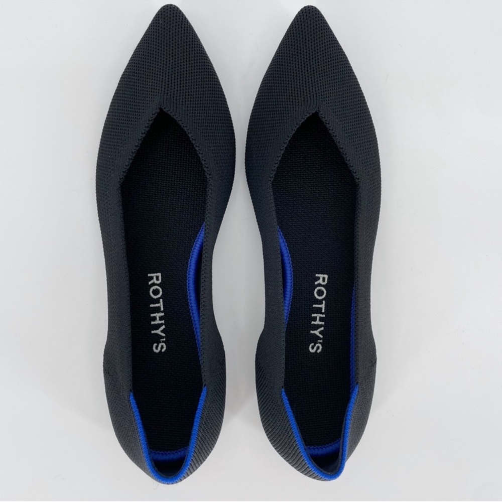 Rothy’s The Point in Solid Black Ballet Flat Shoes
Sustainable Knit size 9